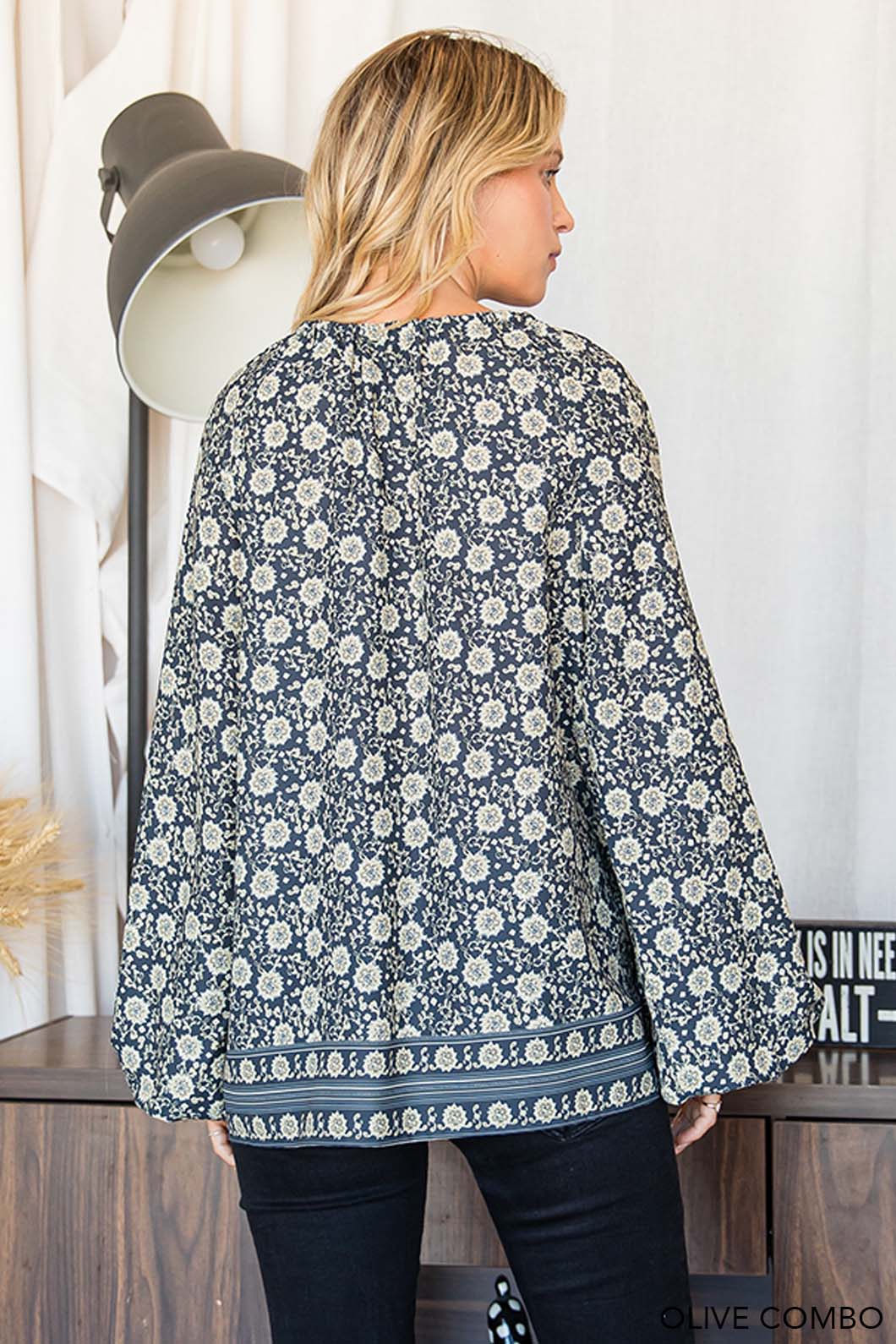BORDER PRINT NECK TIE TOP