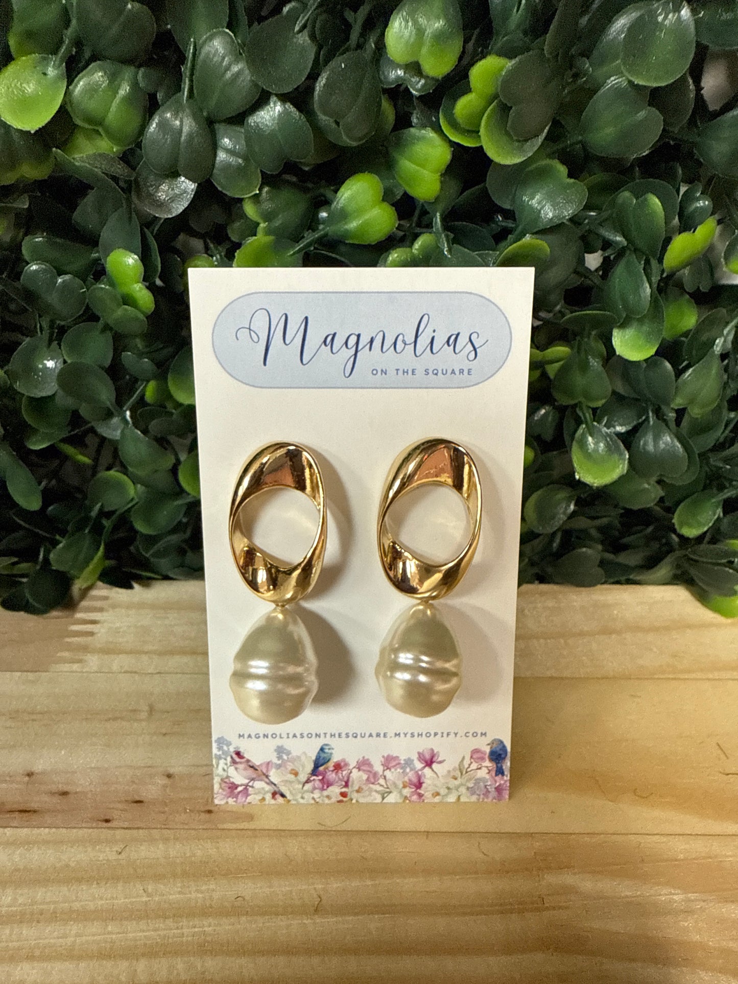 DROPS OF PEARLS EARRINGS