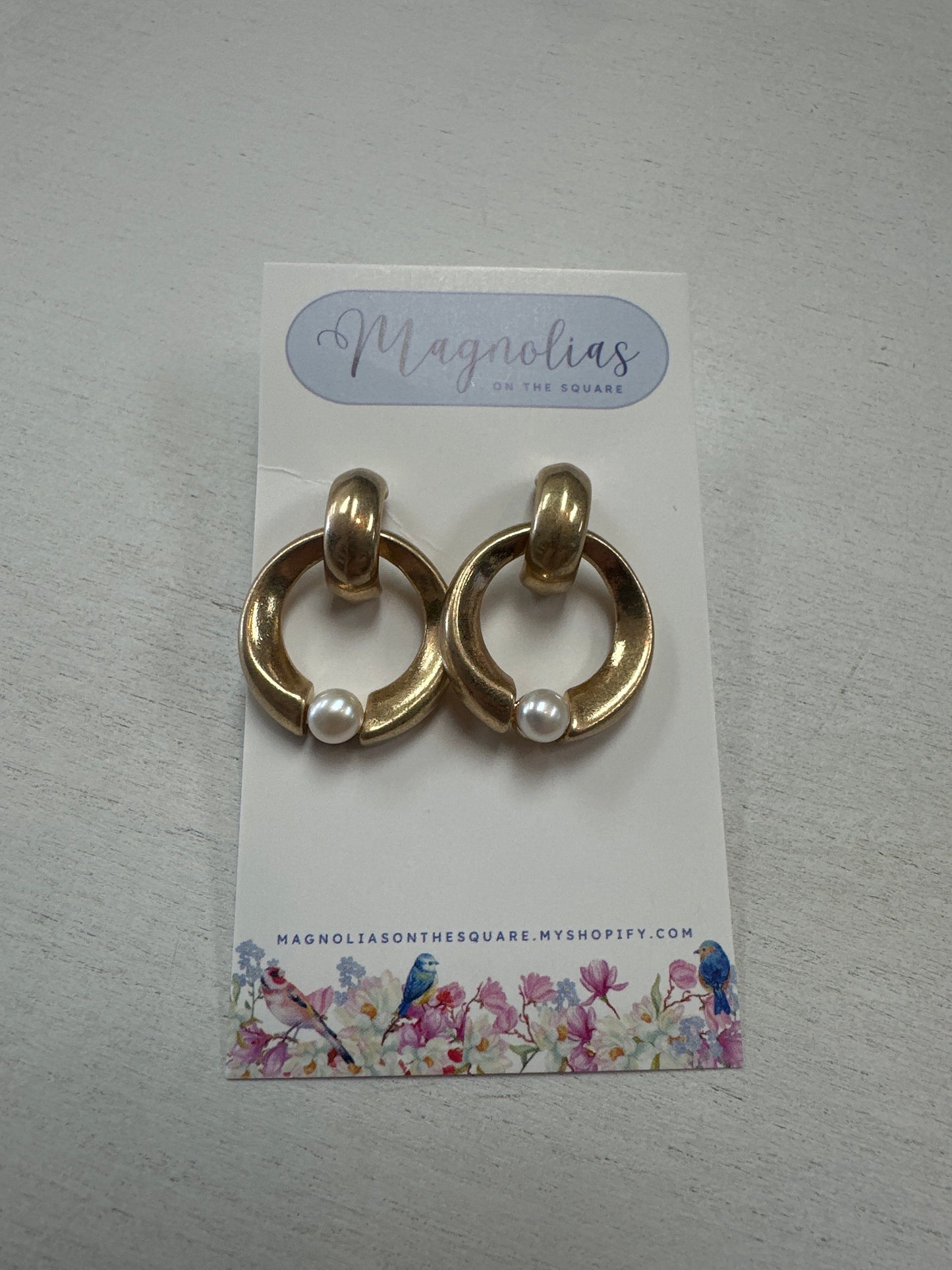 DROPS OF PEARLS EARRING