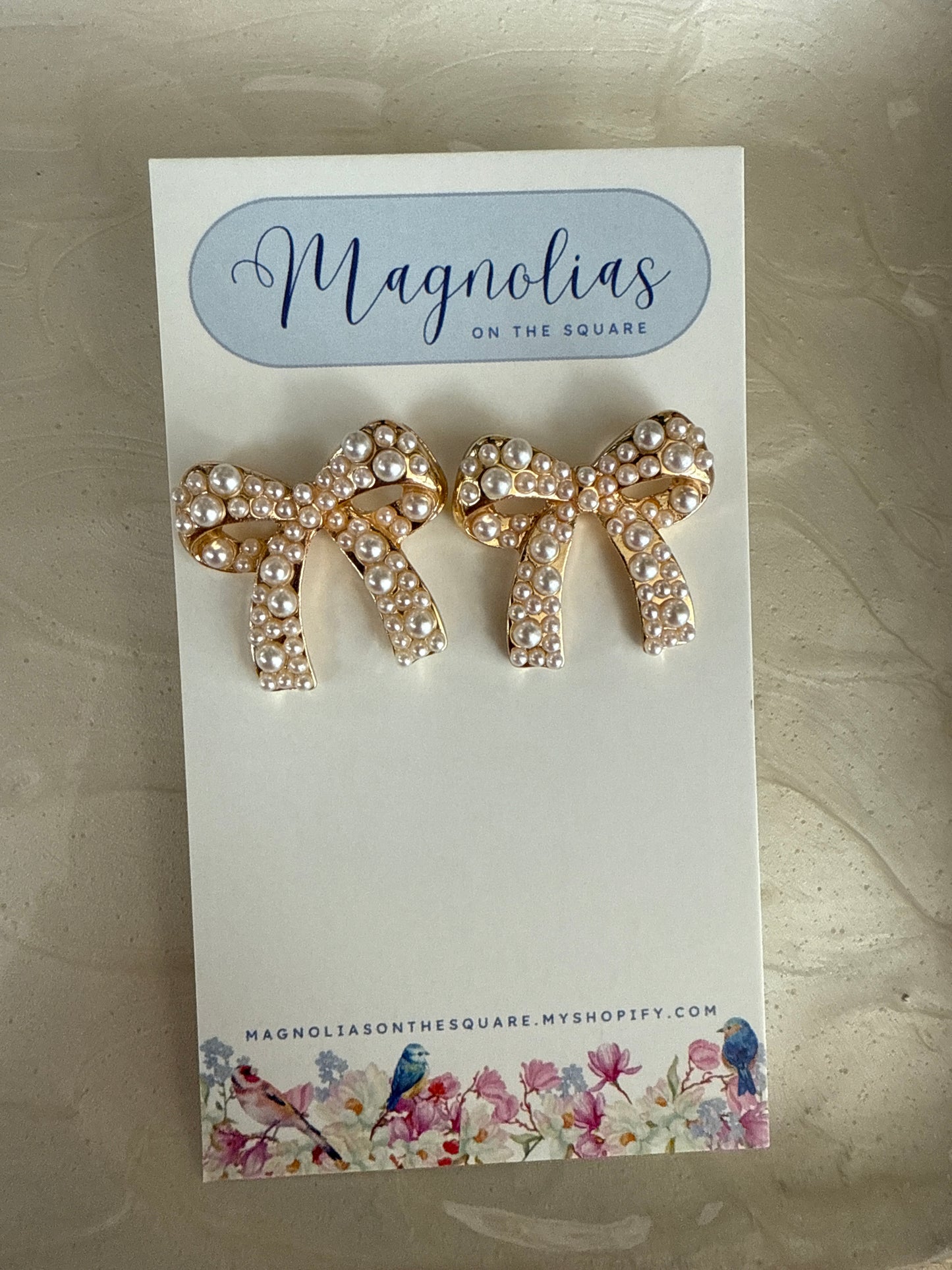 ORGANIC PEARL BOW EARRINGS