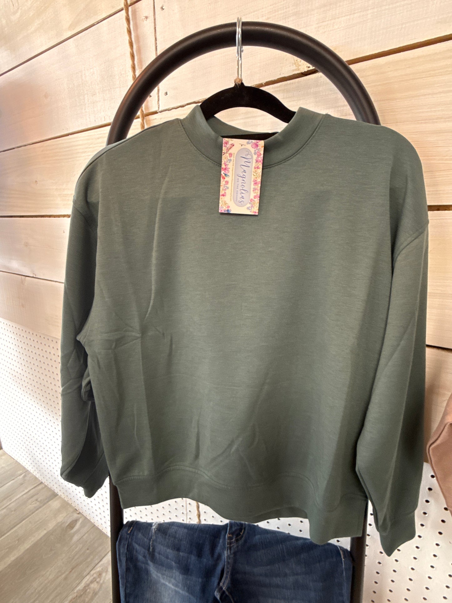 SCUBA PULLOVER & SHORTS SET