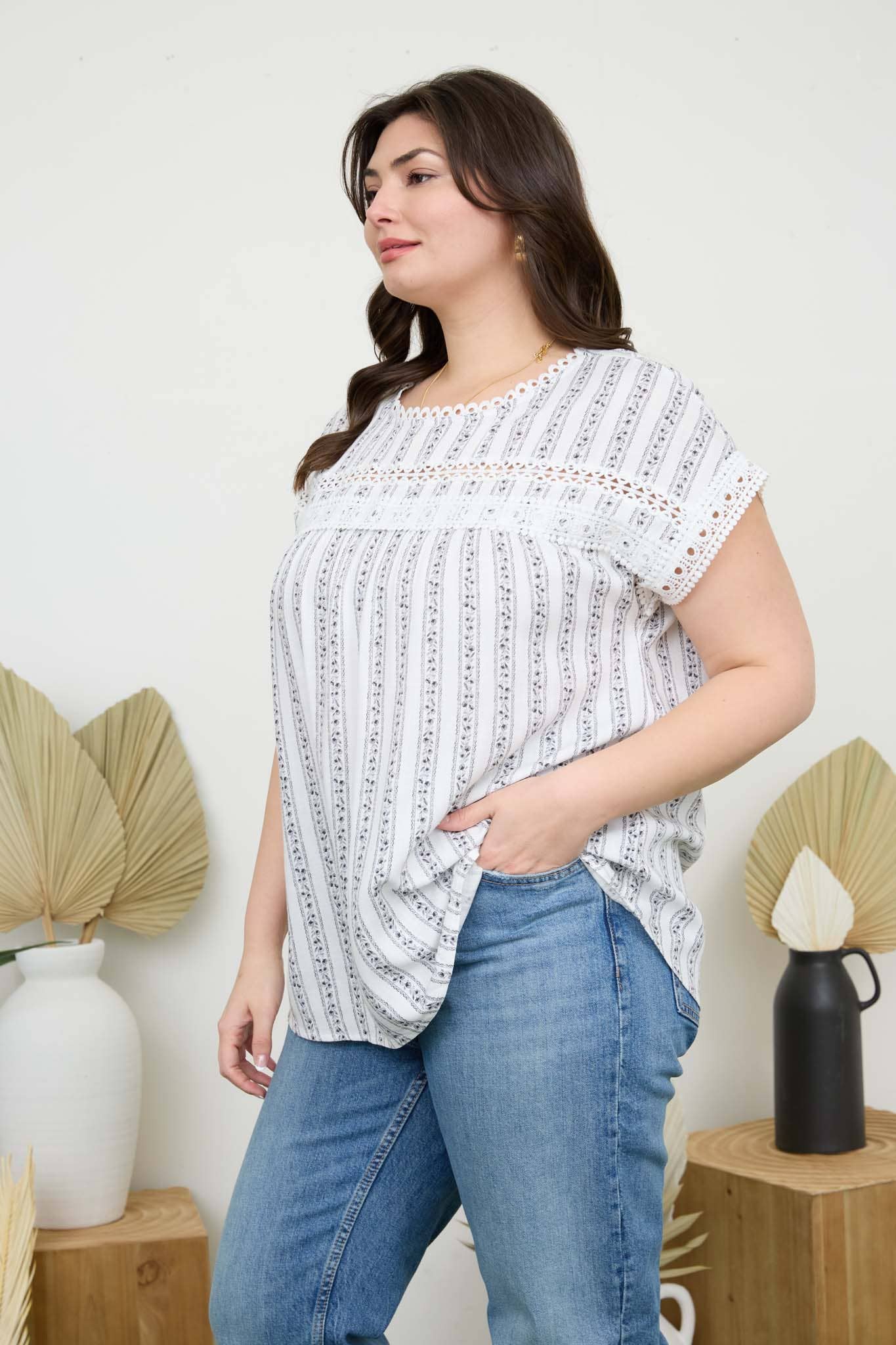 PLUS STRIPE FLORAL BATWING SHORT SLEEVE TOP