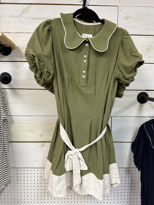 SCALLOPED COLLAR DRESS