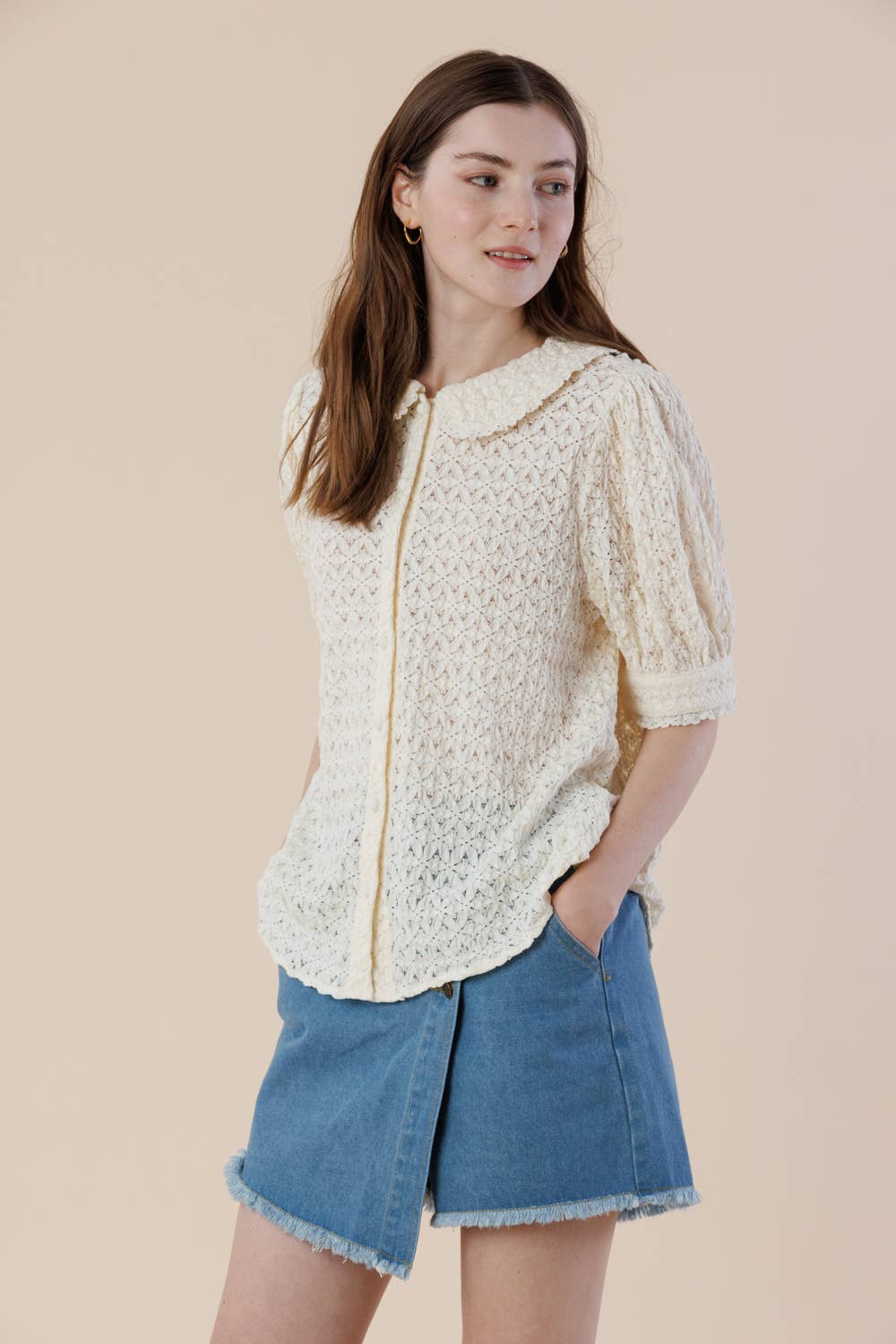 Peter Pan Collar Puff Sleeves Button-up Lace Blouse