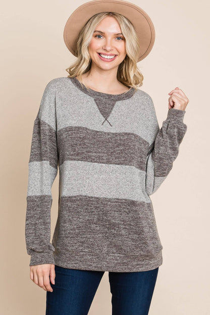 ETK-8626-PL Plus Size Color Block Casual Top