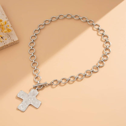 NOTABLE HAMMERED CROSS FRONT TOGGLE NECKLACE | 40NK9474