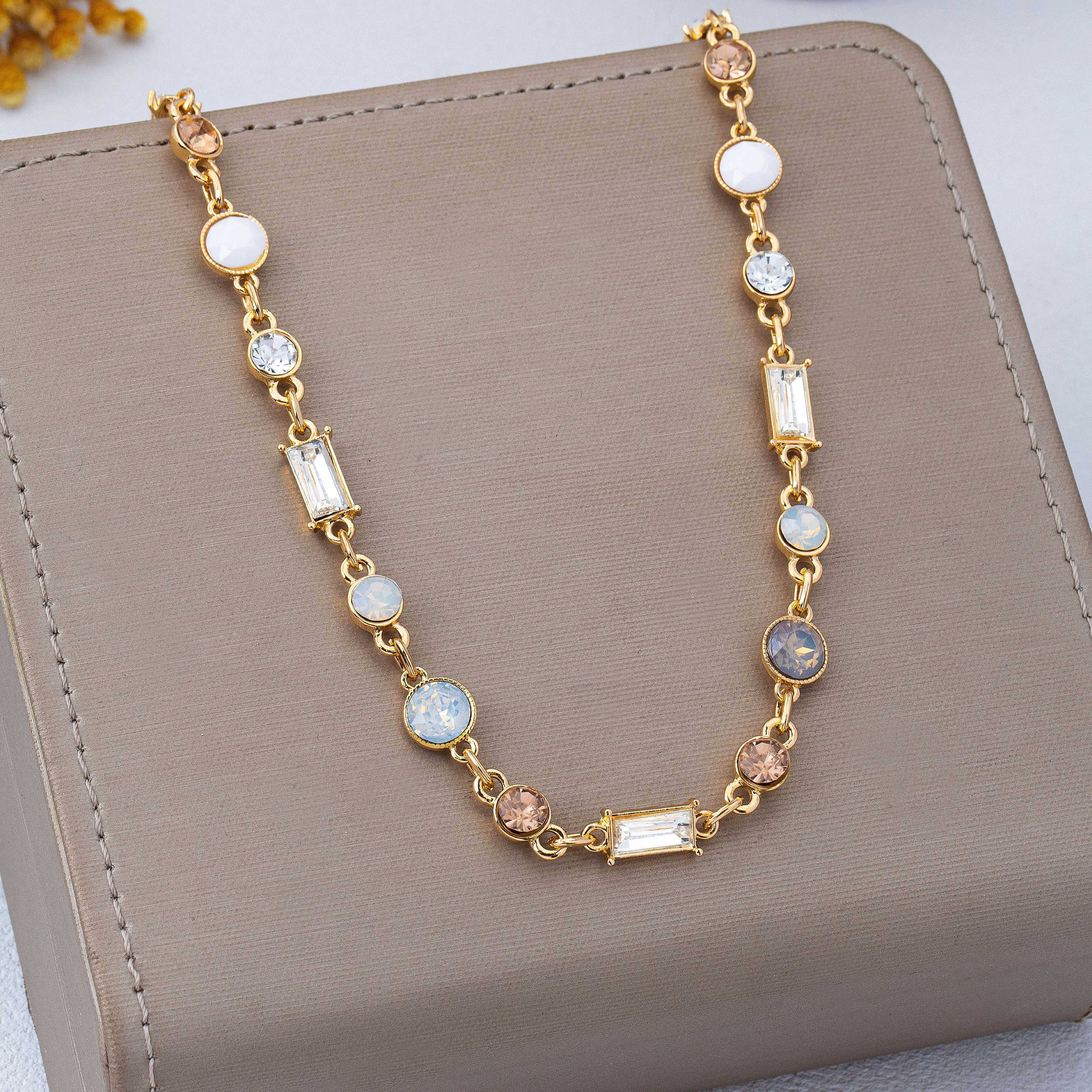 Mixed-Cut Crystal Station Statement Necklace | 80N93306