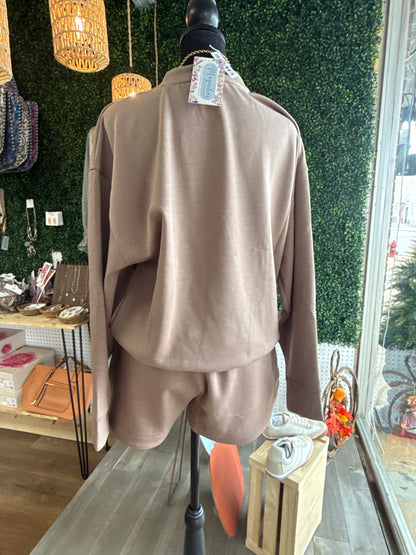 SCUBA PULLOVER & SHORTS SET