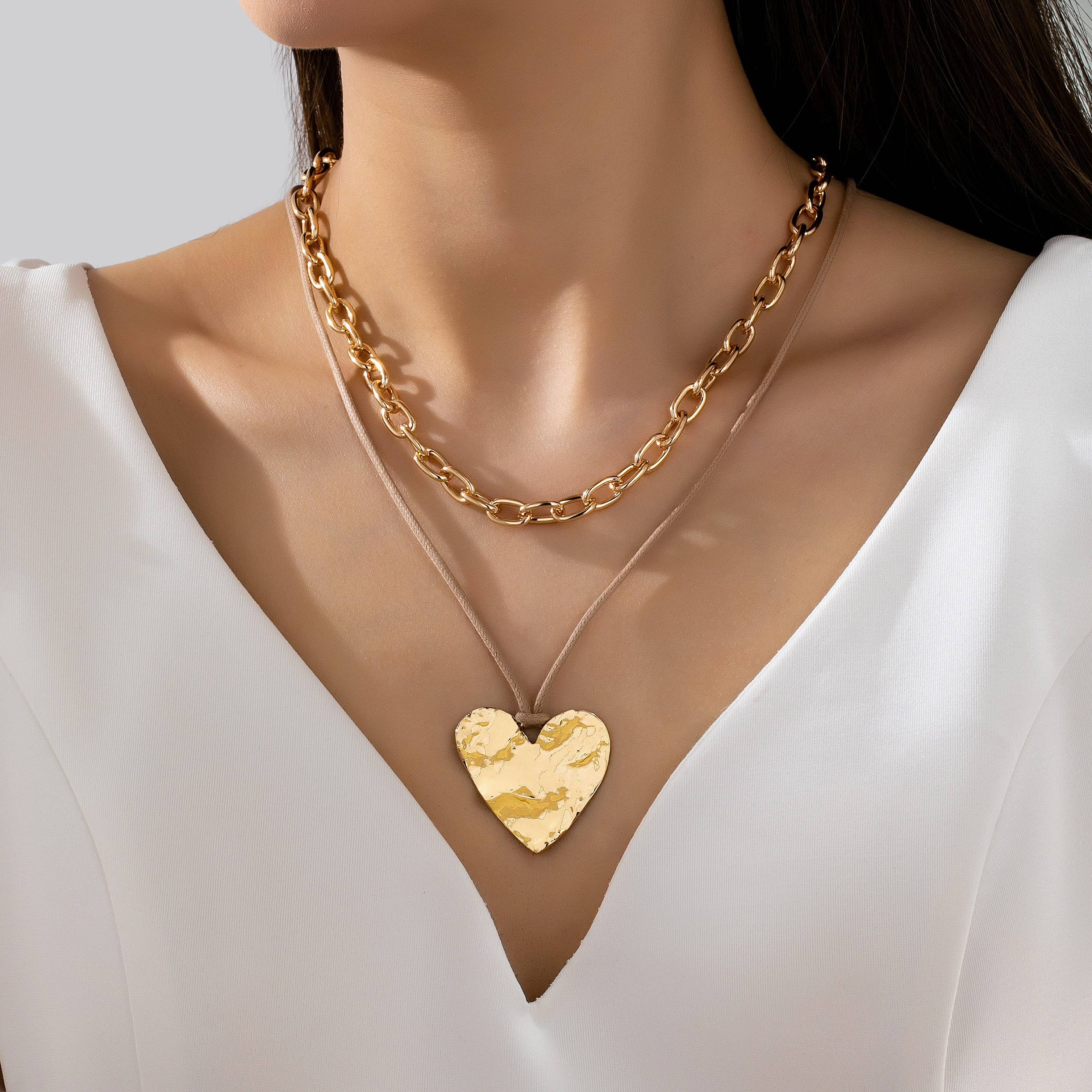Hammered Heart Layered Cord Landyard Necklace | 80N93001