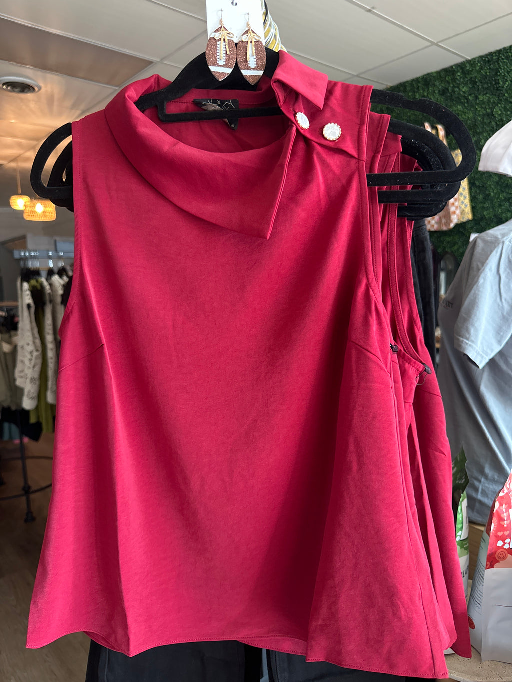 BUTTON DETAIL TOP