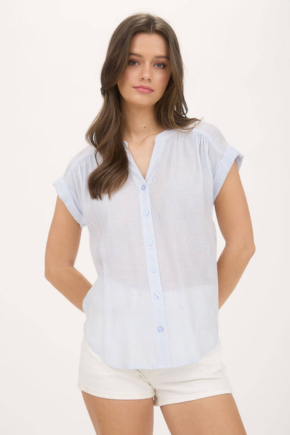 PINSTRIPE SHORT CUFF SLEEVE BUTTON DOWN SHIRT: CHAMPAGNE