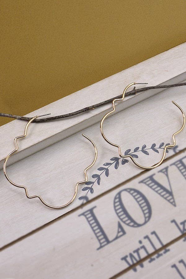 CLOVER SHAPE HOOP EARRINGS | 52E2082235