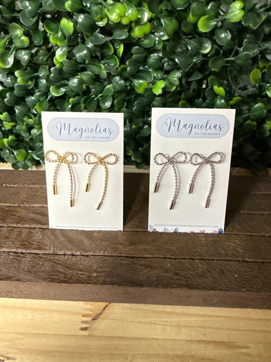 BOW EARRINGS