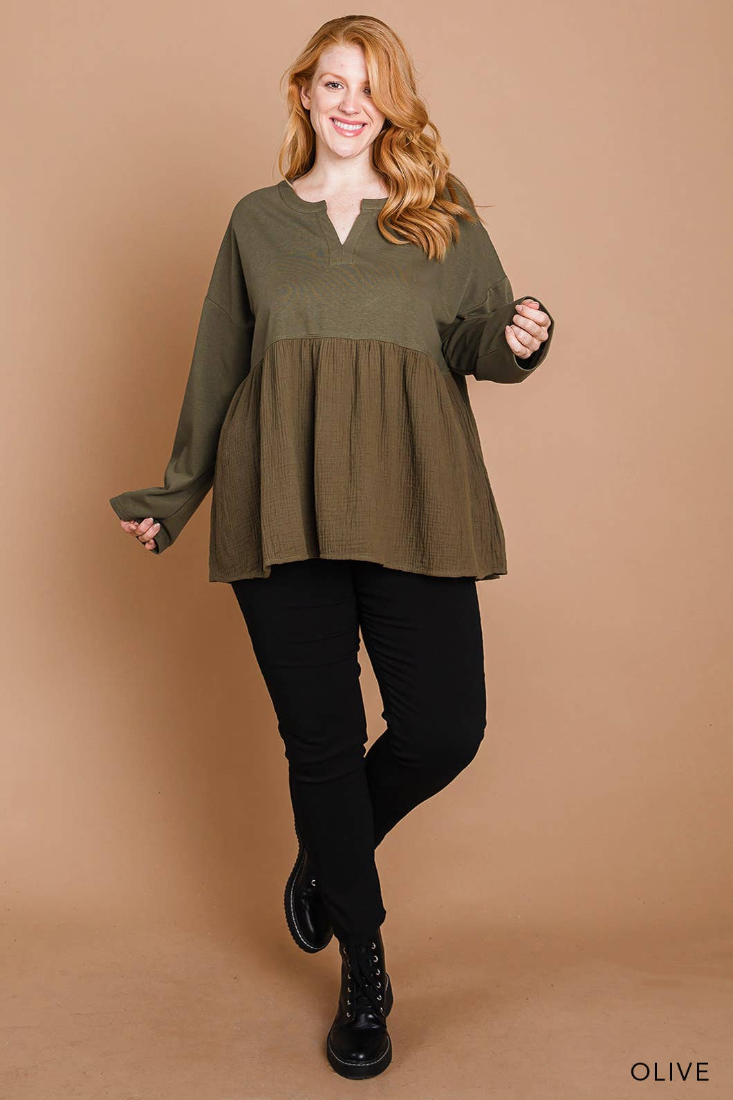 63225_CURVY - Classic Everyday Women's Ruffle Bottom Top