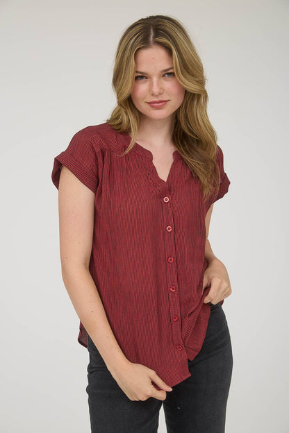 PINSTRIPE SHORT CUFF SLEEVE BUTTON DOWN SHIRT: CHAMPAGNE