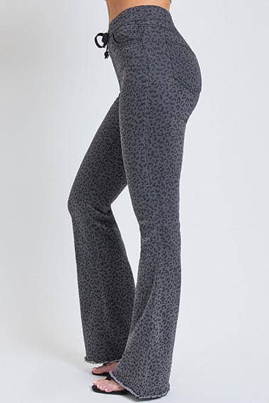 Flare Raw Hem Jogger Jeans-P74424
