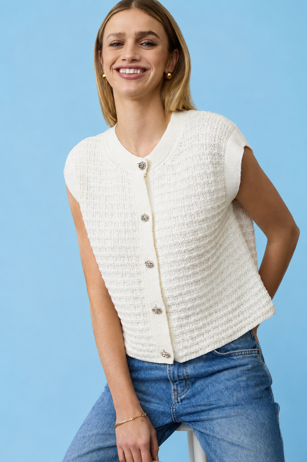 BUTTON HARDWARE DETAIL SHORT SLEEVE KNIT CARDIGAN