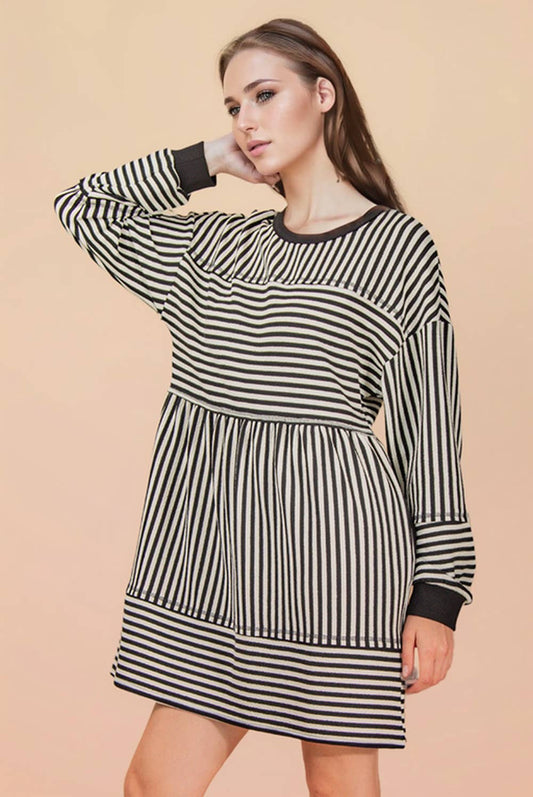 ND31917-Oversized Striped Casual Knit Mini Dress