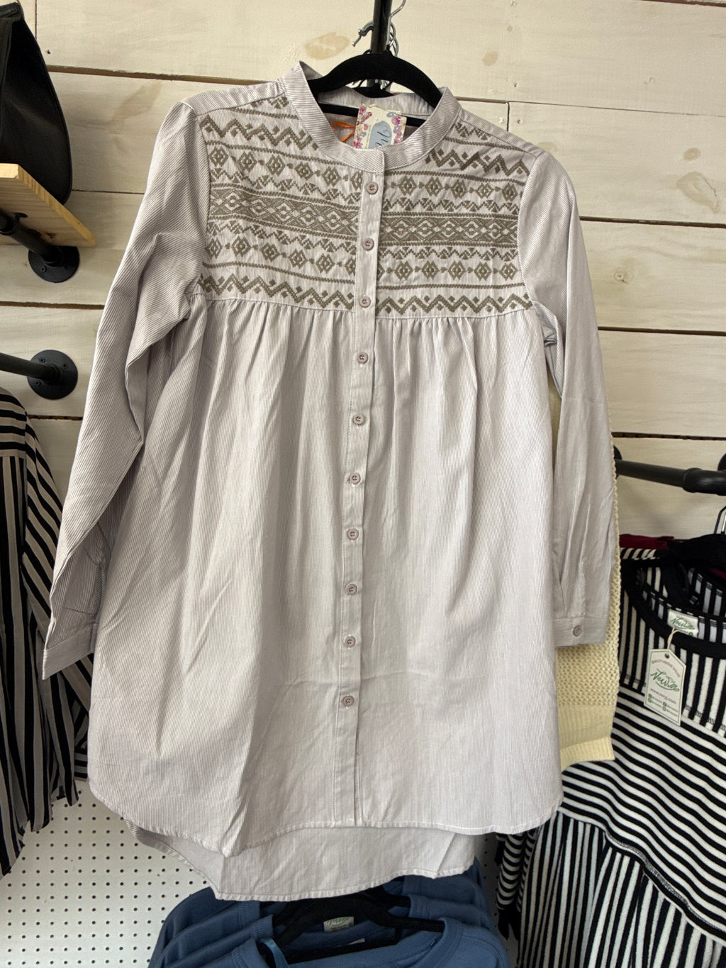 PINSTRIPE EMBROIDERY TOP