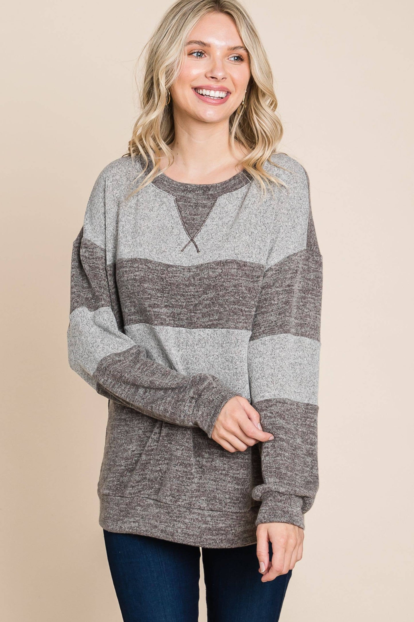 ETK-8626-PL Plus Size Color Block Casual Top