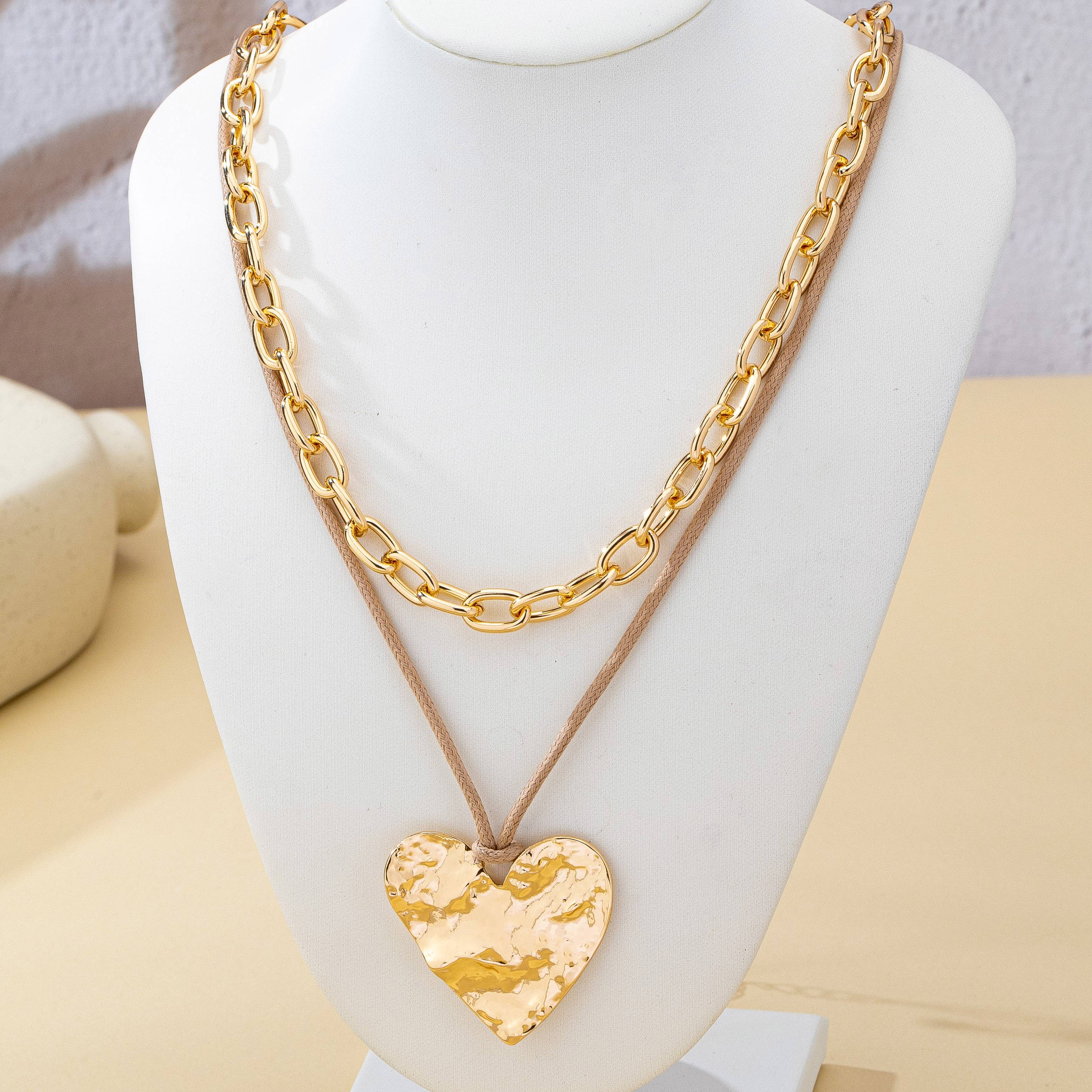 Hammered Heart Layered Cord Landyard Necklace | 80N93001