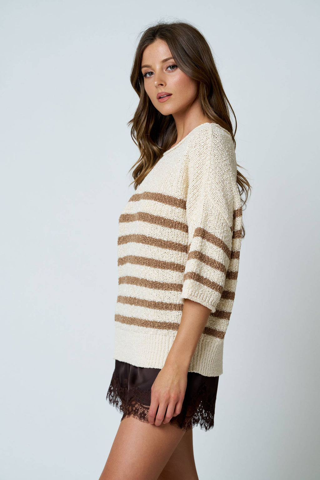 STRIPE TEXTURED KNIT HALF SLEEVE KNIT SWEATER
