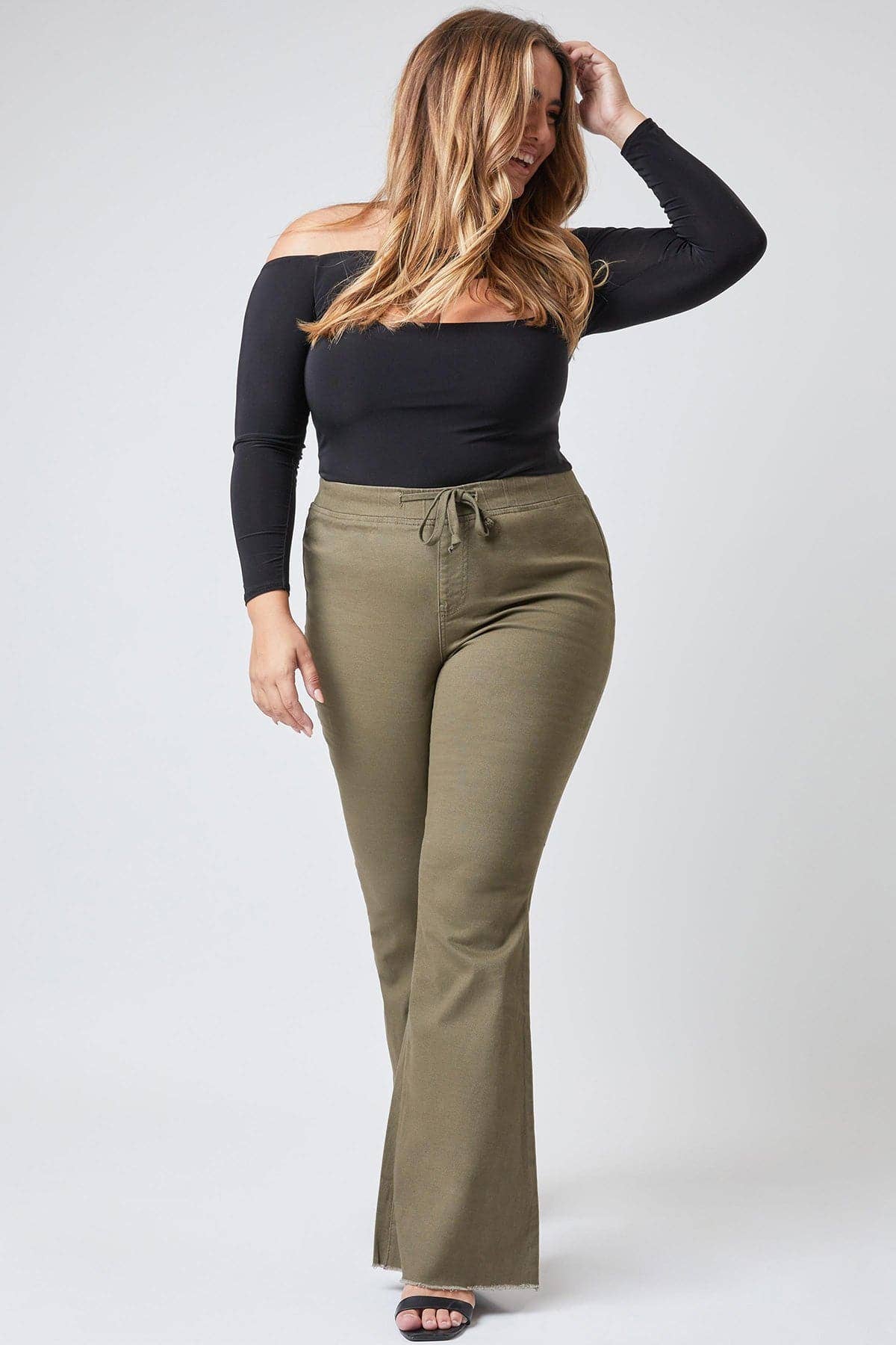Plus Size Pull On Fray Hem Flare Jean-EP93721