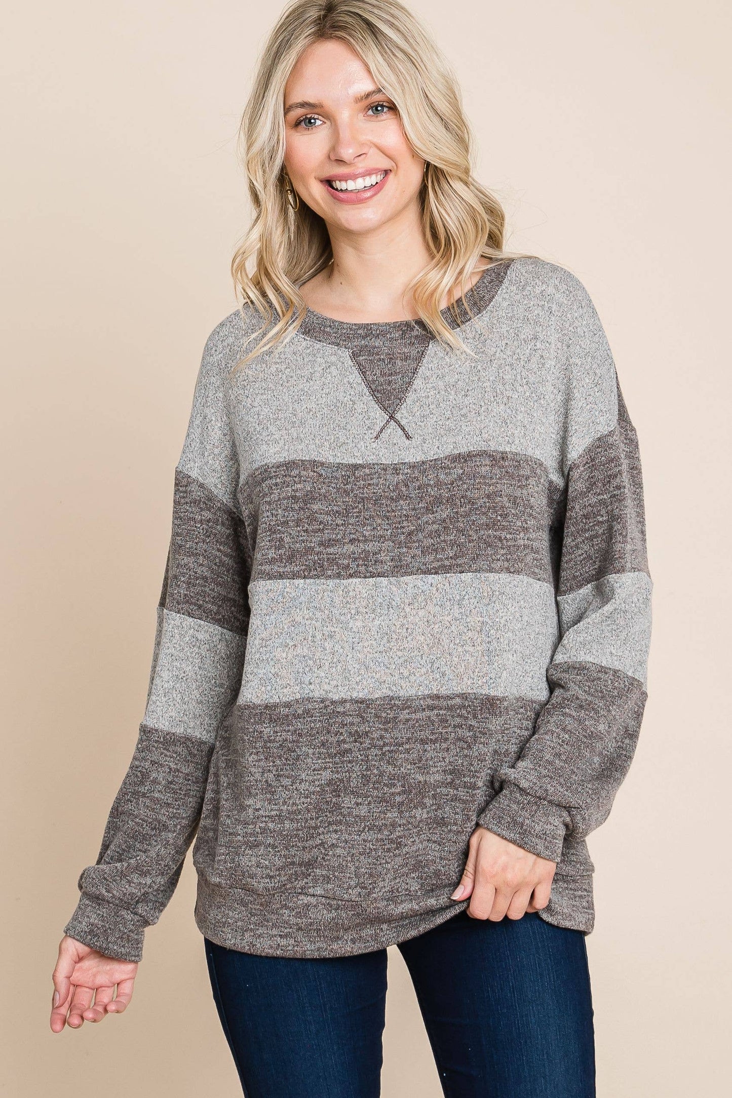 ETK-8626-PL Plus Size Color Block Casual Top