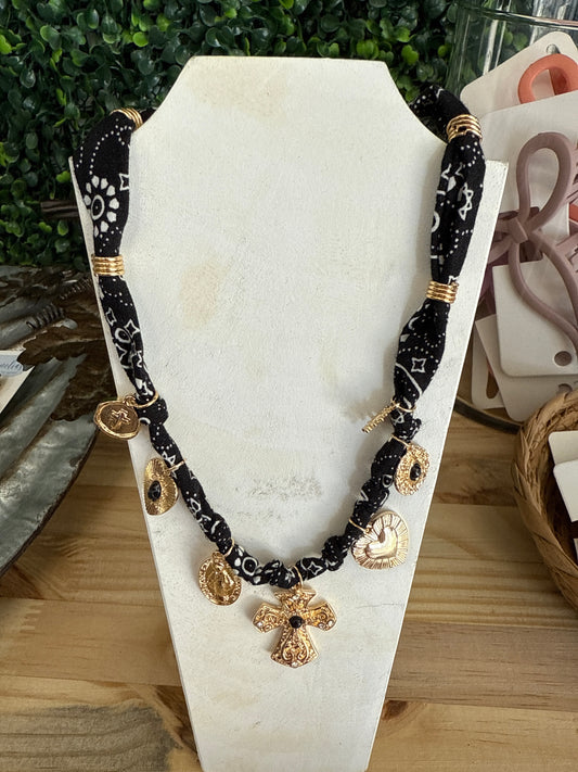 WESTERN SCARF CHARM NECKLACE