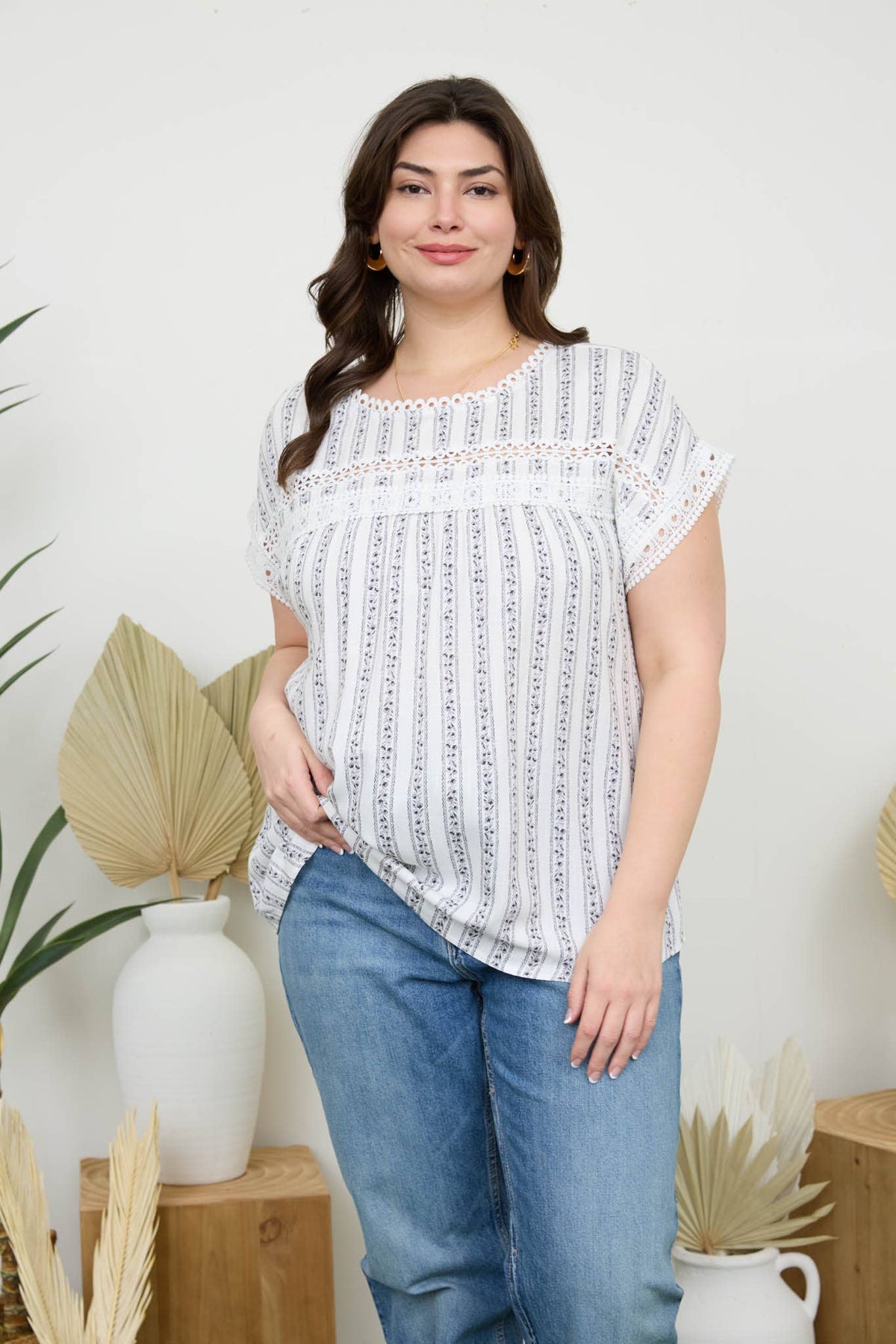 PLUS STRIPE FLORAL BATWING SHORT SLEEVE TOP