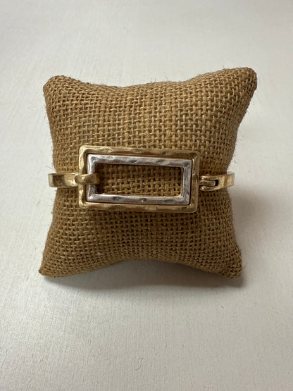 RECTANGLE CLASP BRACELET