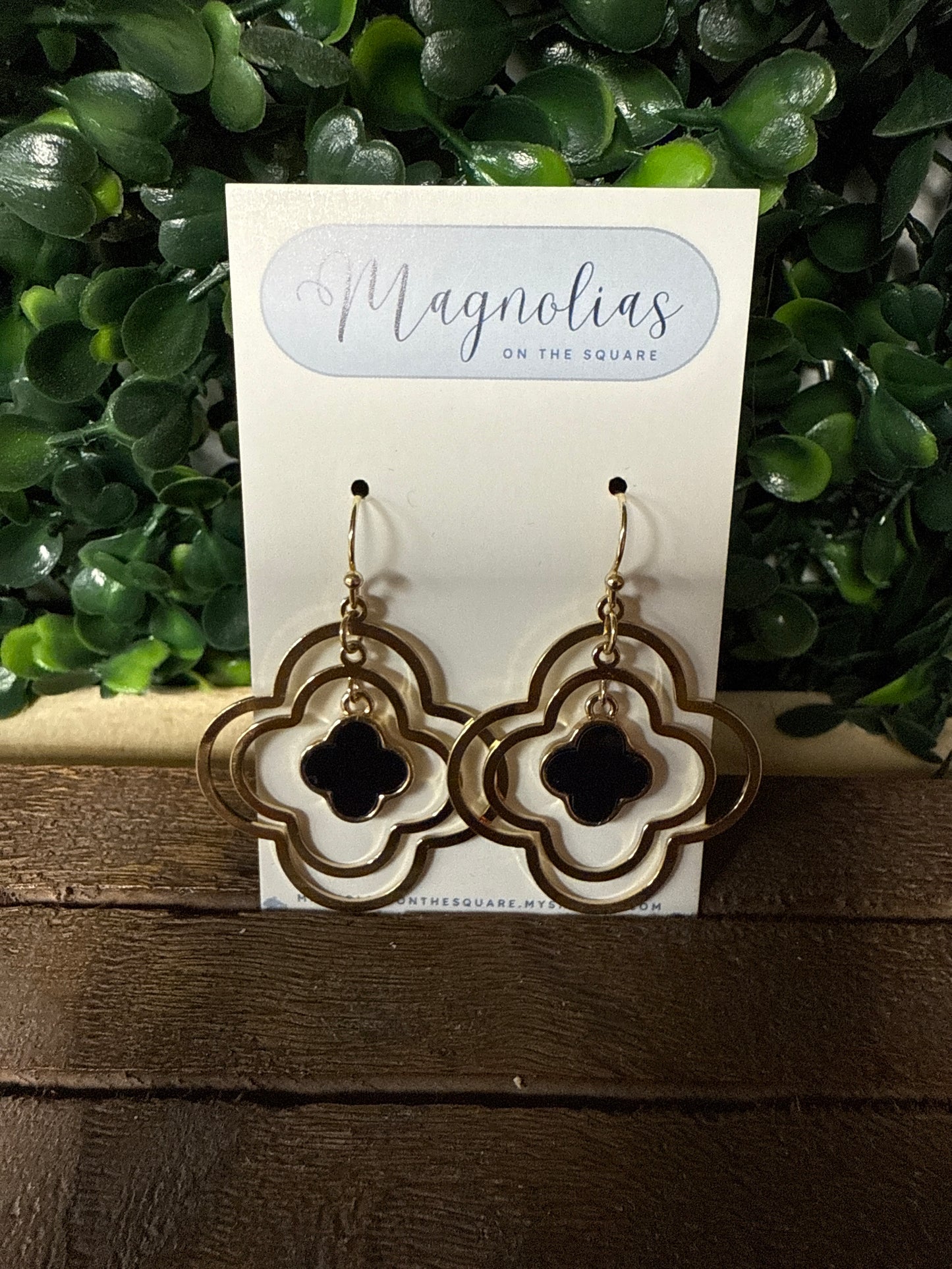 TRIPLE CLOVER EARRINGS