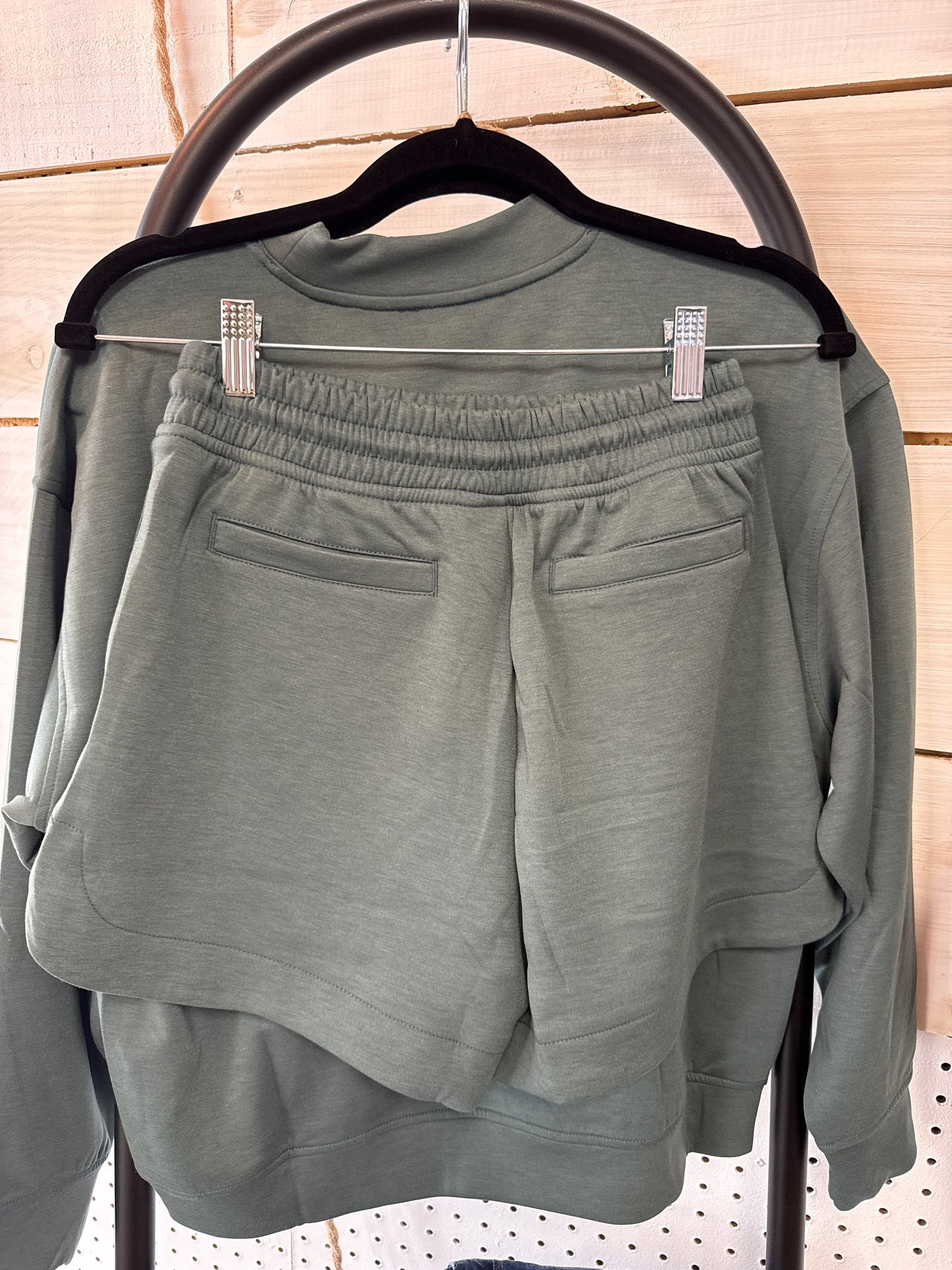 SCUBA PULLOVER & SHORTS SET