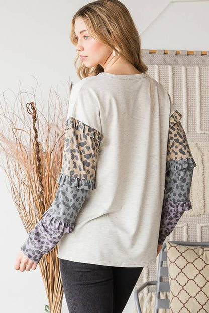 ET6877-10  SOLID COLOR BLOCK AND ANIMAL TOP WITH RUFFLED: OATMEAL / 2-2-2 (S-M-L)