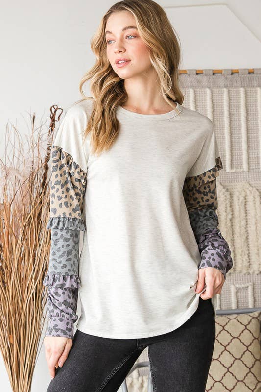 ET6877-10  SOLID COLOR BLOCK AND ANIMAL TOP WITH RUFFLED: OATMEAL / 2-2-2 (S-M-L)