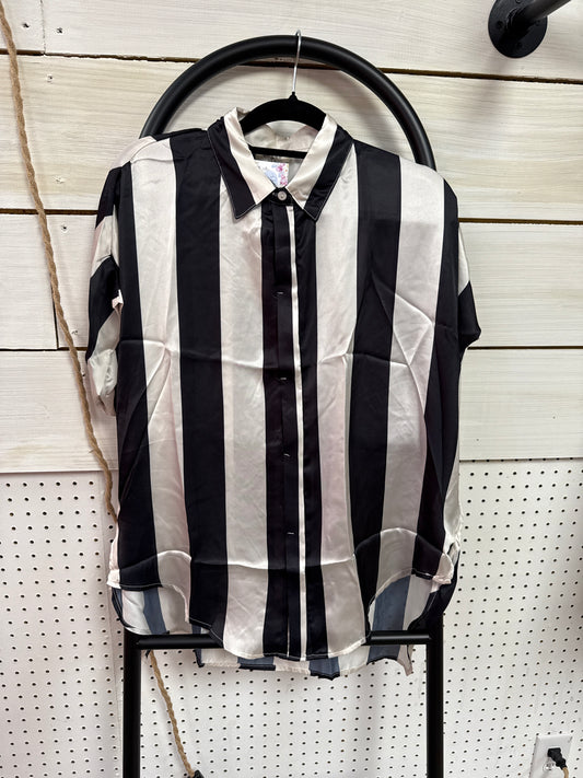BLACK AND WHITE SATIN TOP