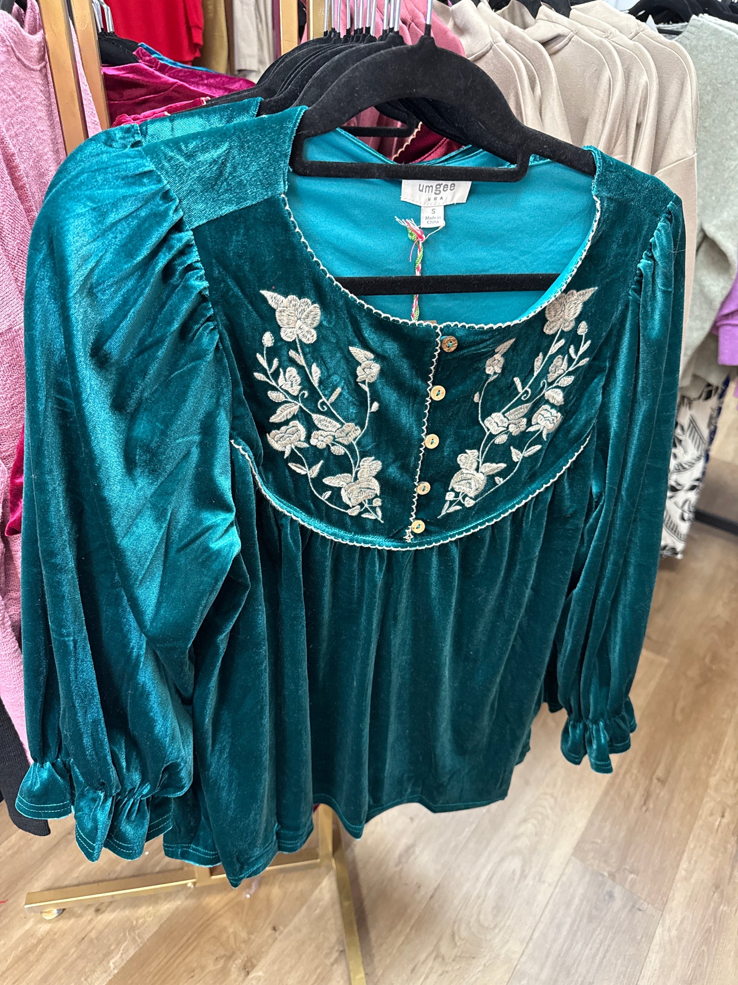 CLASSY AND VELVETY TOP