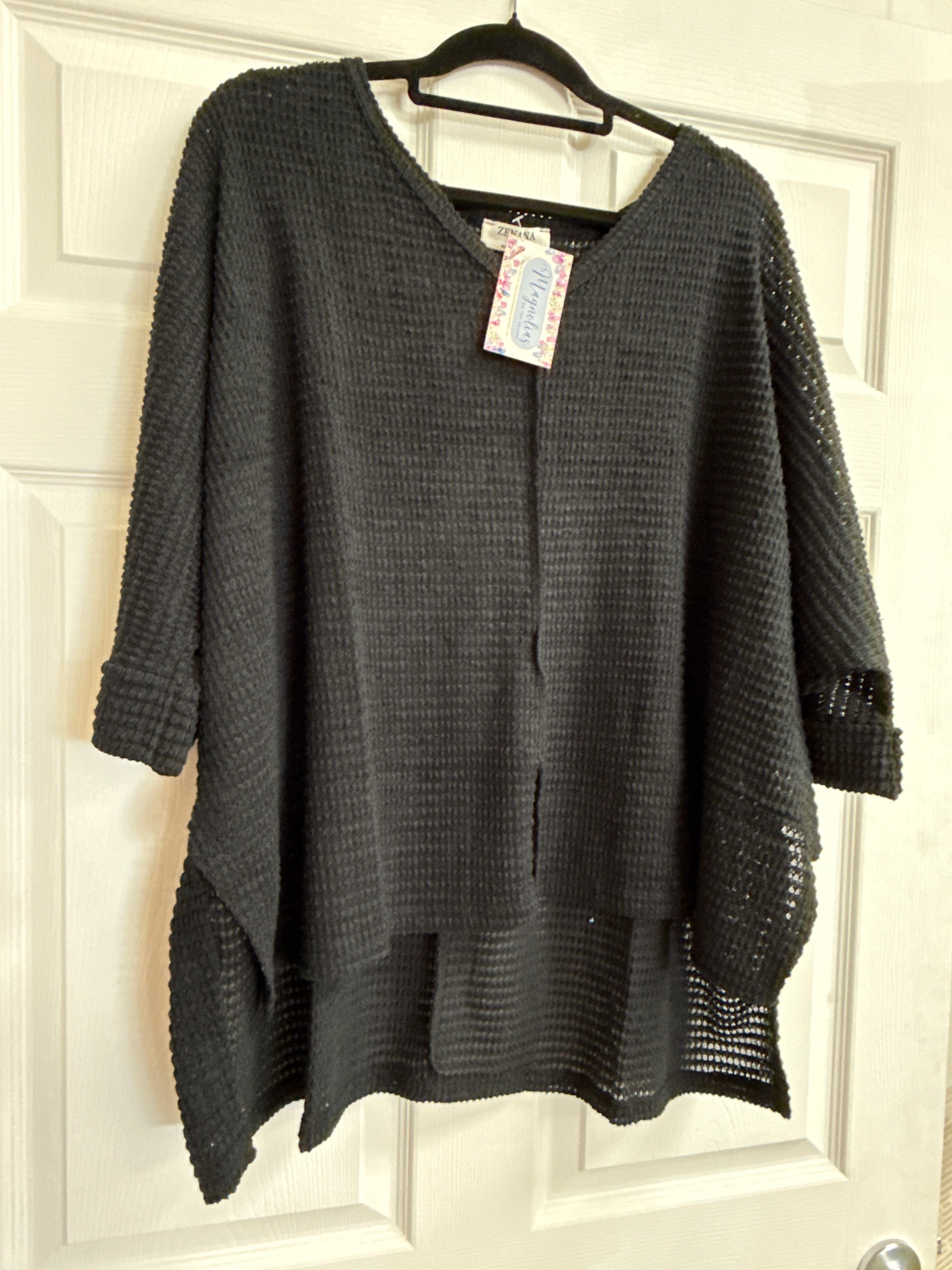 PLUS 3/4 SLEEVE V-NECK HI-LOW HEM JACQUARD SWEATER