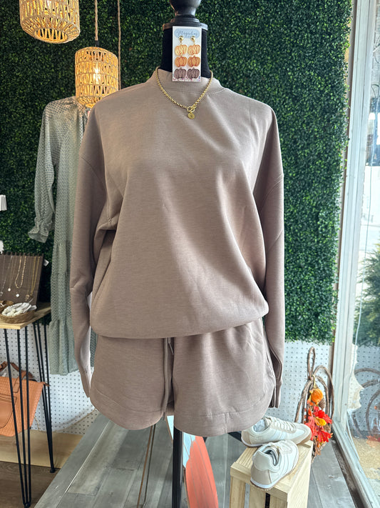 SCUBA PULLOVER & SHORTS SET