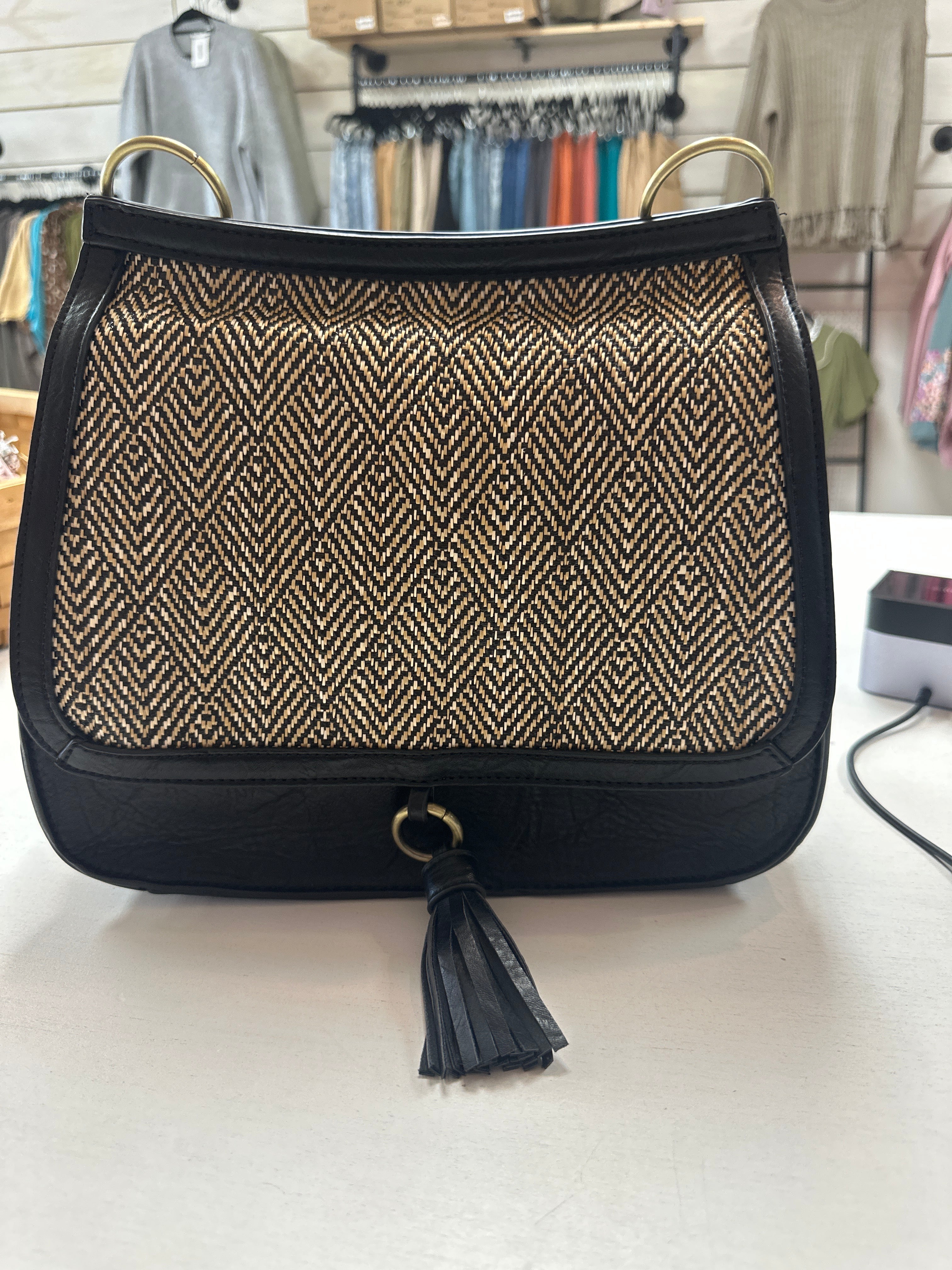 TURNING HEADS BLACK PURSE