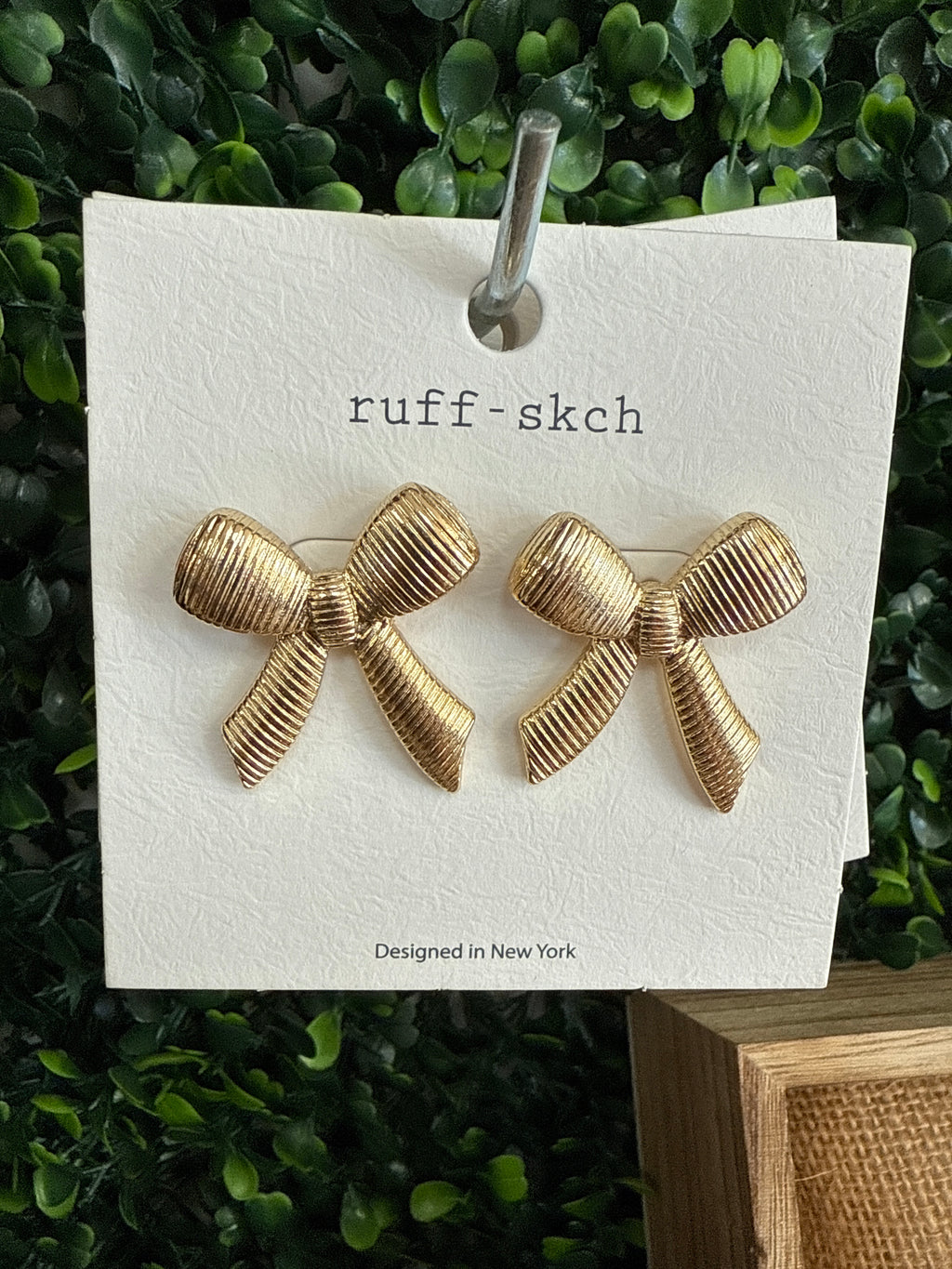 BOW EARRINGS
