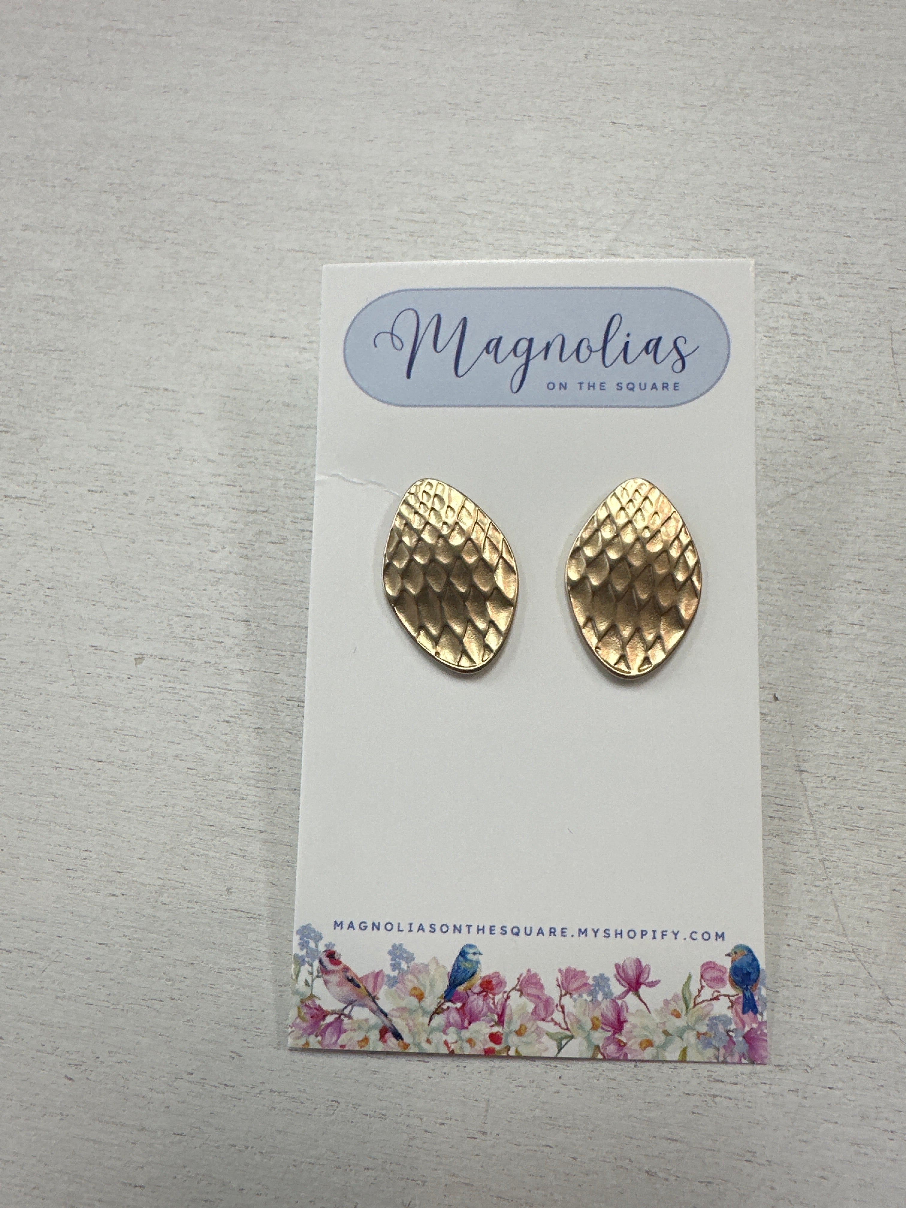 HAMMERED TEAR DROPS