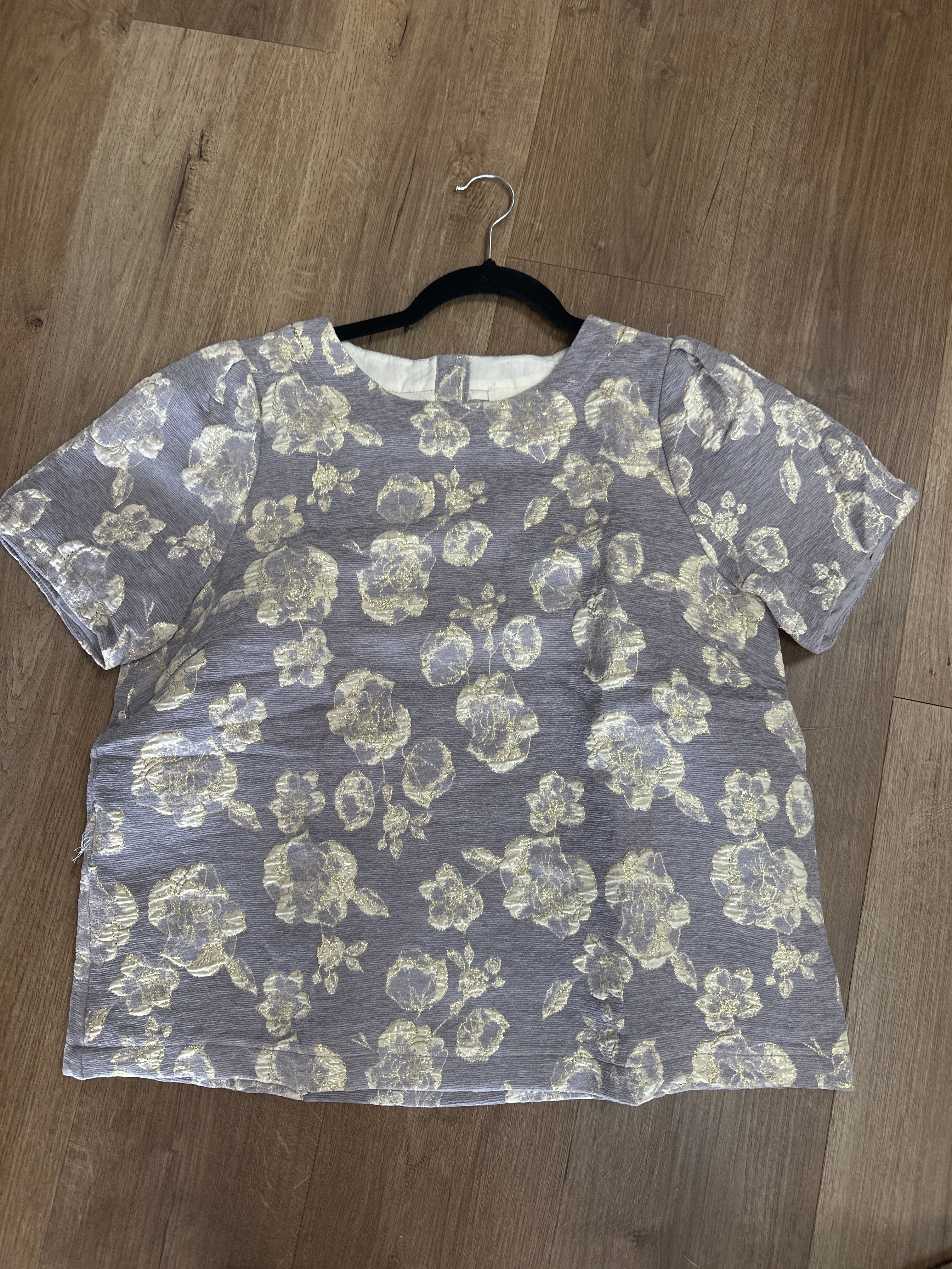 FLATTER ME TOP