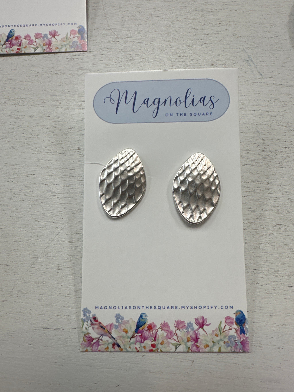 HAMMERED TEAR DROPS