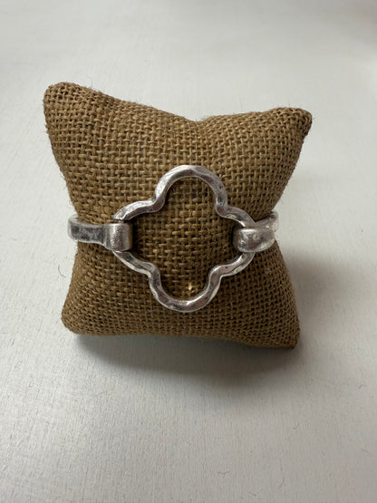 CLOVER CLASP SOLID COLOR BRACELET