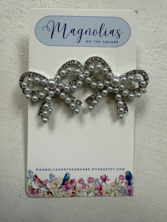 Pearl sparkle bow earrings