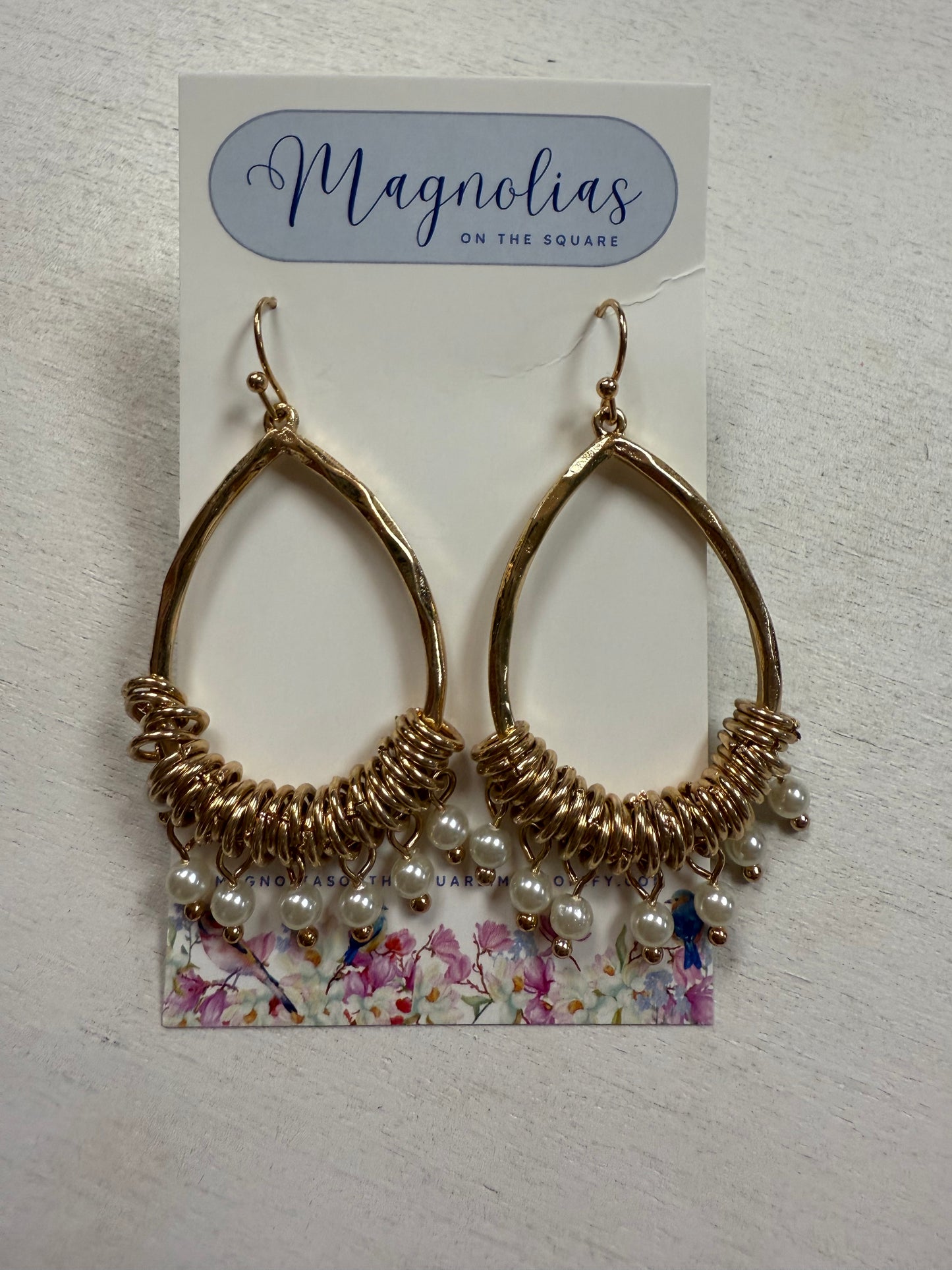 Pearl dangle earrings