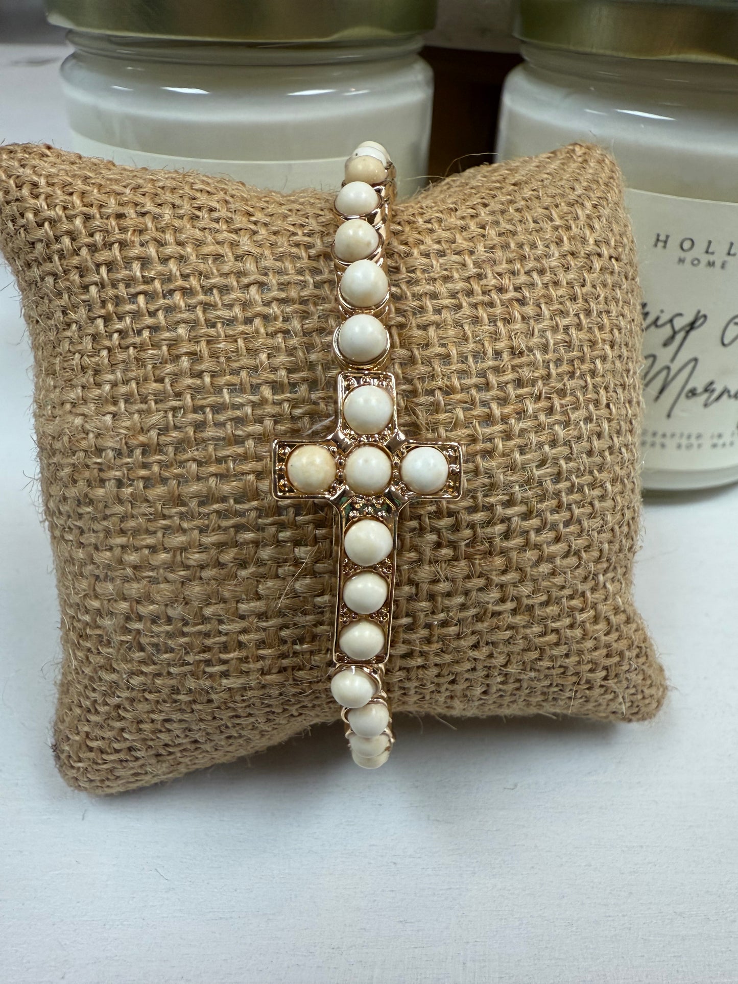 Magnetic cross bracelet