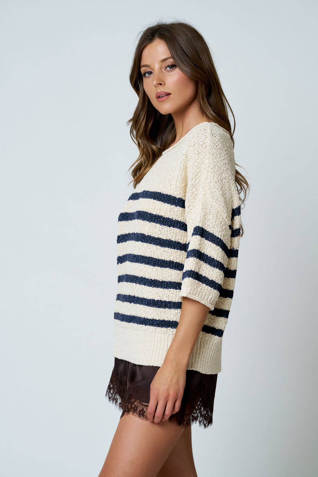 STRIPE TEXTURED KNIT HALF SLEEVE KNIT SWEATER