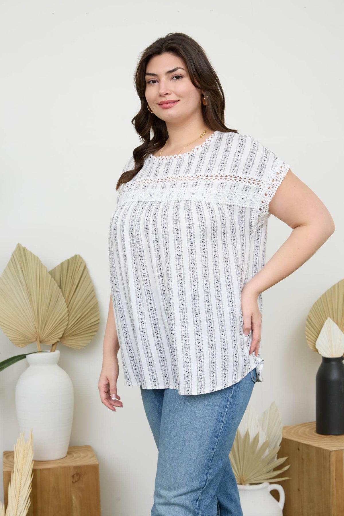 PLUS STRIPE FLORAL BATWING SHORT SLEEVE TOP